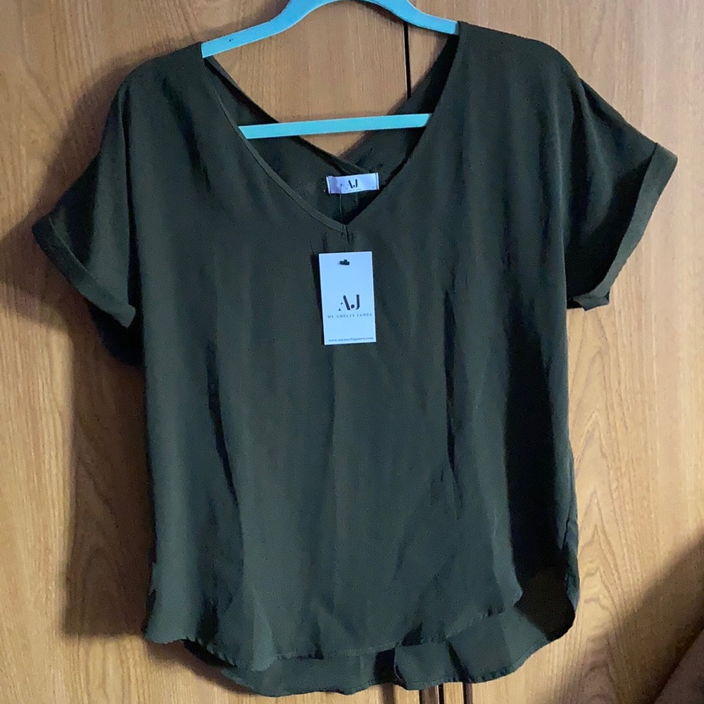—Small Olive Green Amelia James V Neck Top